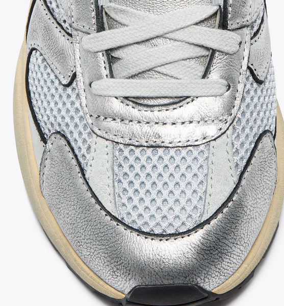 Diadora sneakers