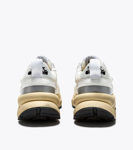 Diadora deportivas
