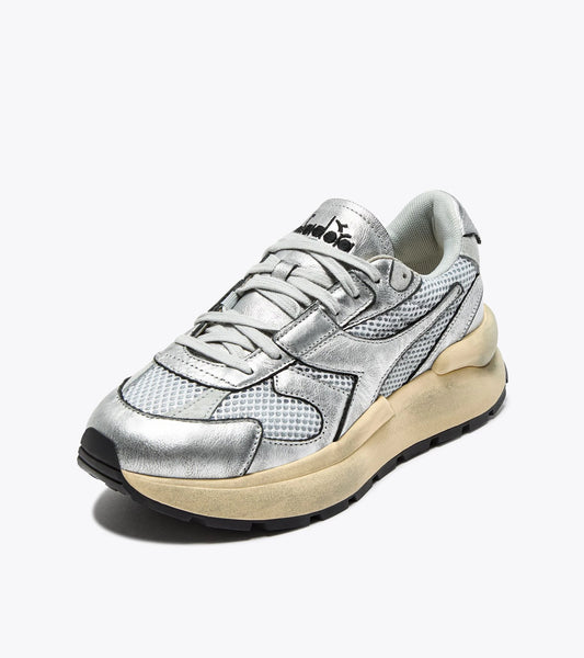 Diadora sneakers