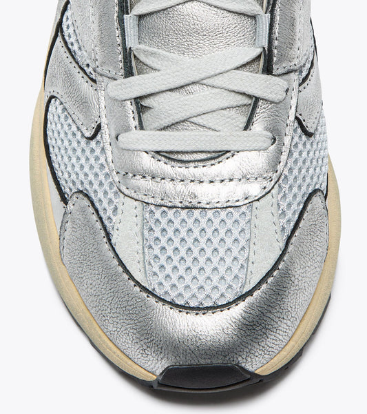 Diadora sneakers