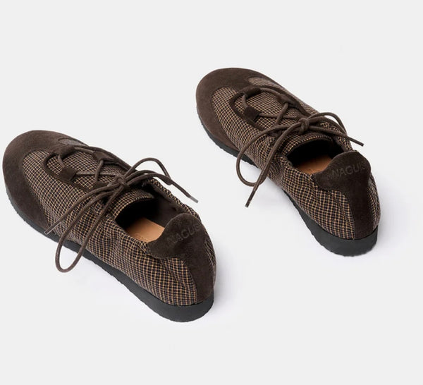 Zapatilla de mujer