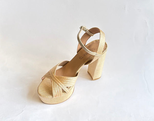 Sandalia de plataforma